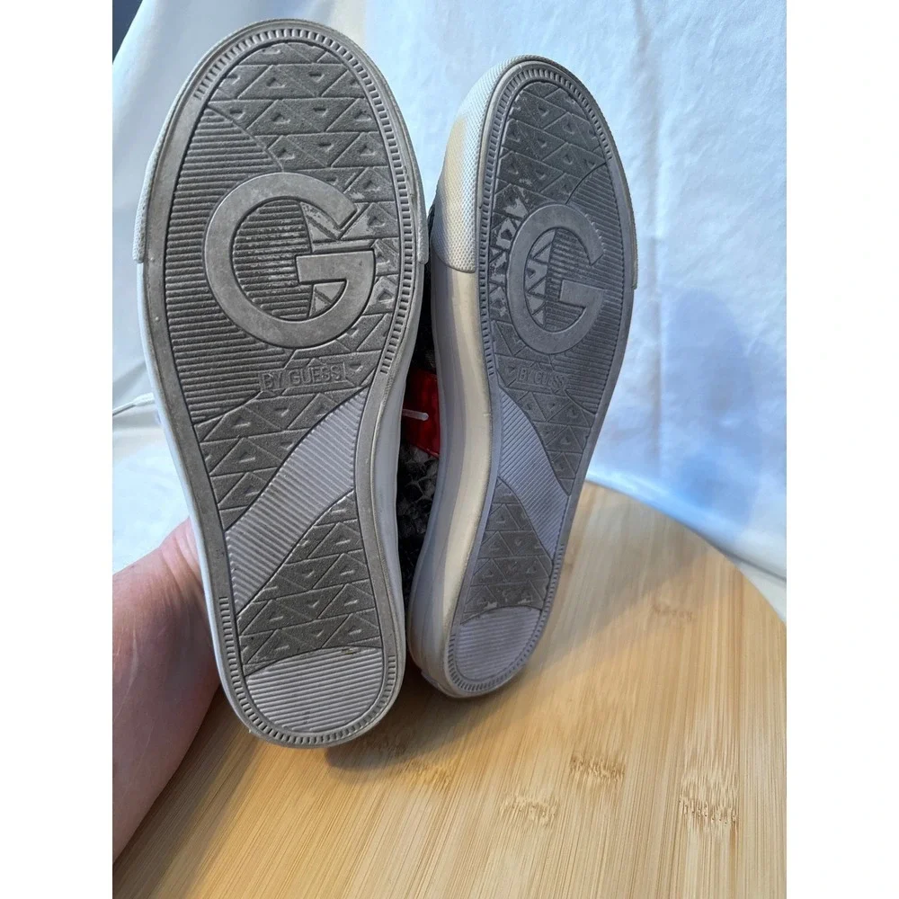 G by Guess Women's Snake Print Low Top Sneakers White Laces Red Accent Sz 8M - Picture 7 of 8